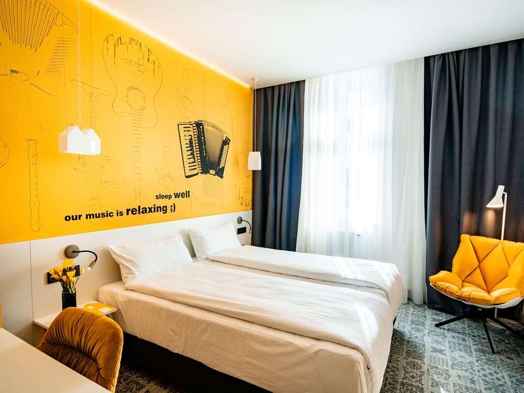 Hotel Ibis Styles Sibiu Arsenal Zimmer foto
